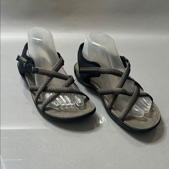 Merrell Women’s Strappy Comfort Sandals – Black/Charcoal
| size 9 | 1565 - Picture 2 of 13